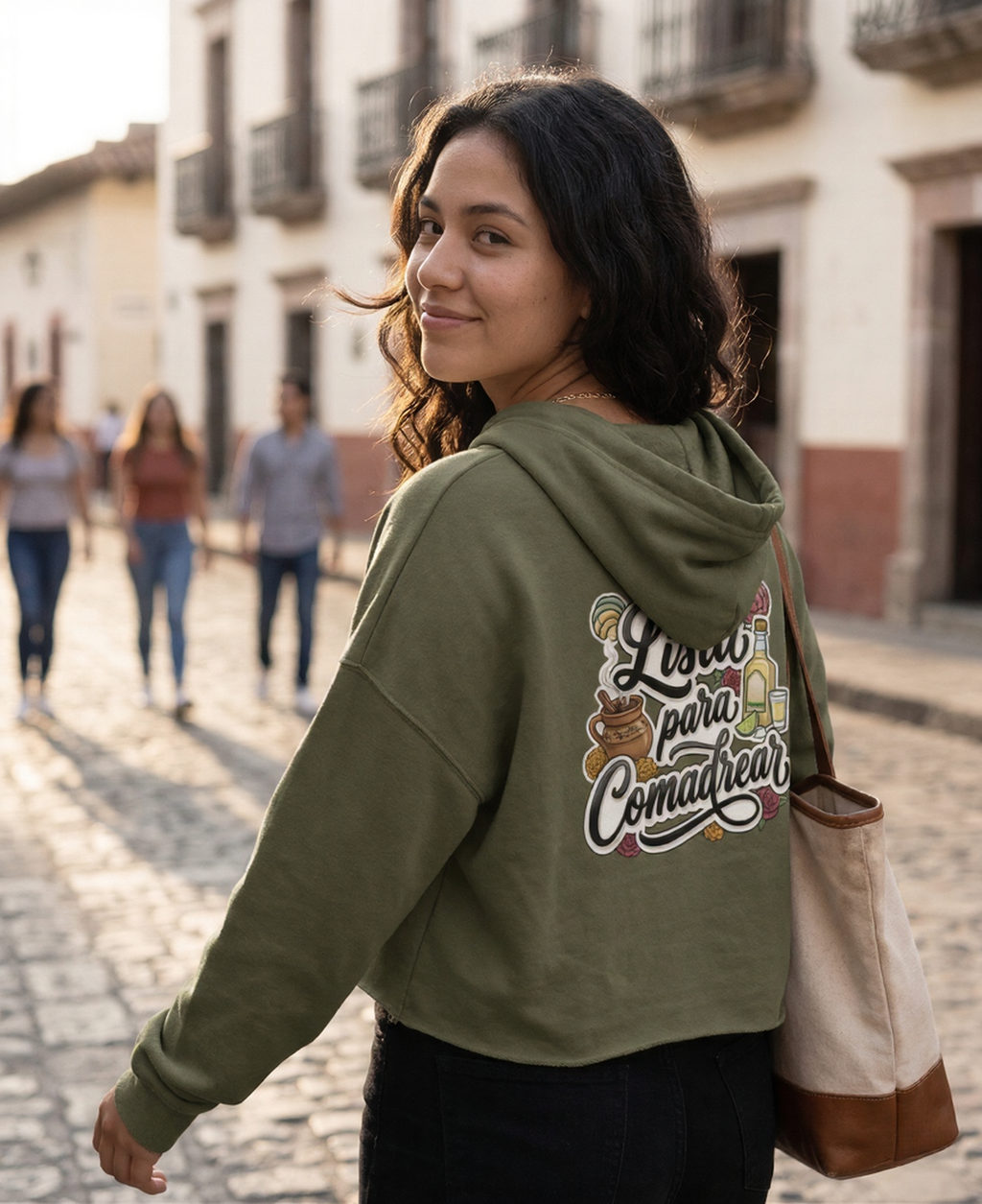 Café & Chisme Cropped Hoodie – Lista Para Comadrear Latina Streetwear