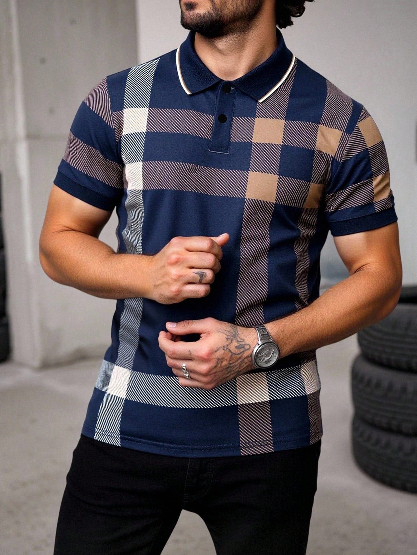 Modern Men's Casual Printed Button-up Shirt
